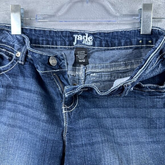 Jade Jeans Bermuda Shorts Womens Size 11/12 Embroidered Pockets Mid Rise Blue - Picture 3 of 10